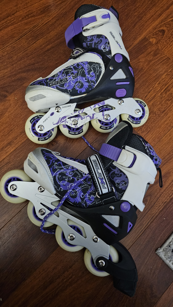 rollerblade skate for (13) 28 to  (4) 34 kids size  like new