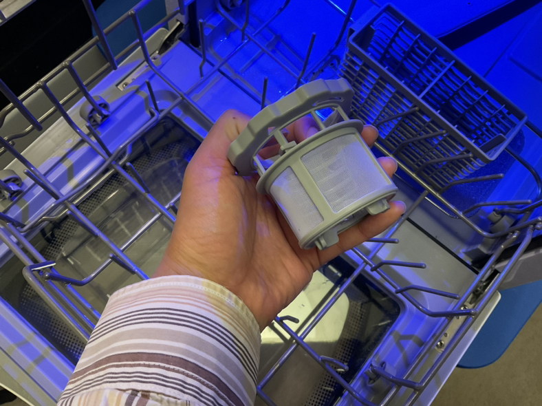Barely Used AIRMSEN Portable Countertop Dishwasher + Detergent - photo 4