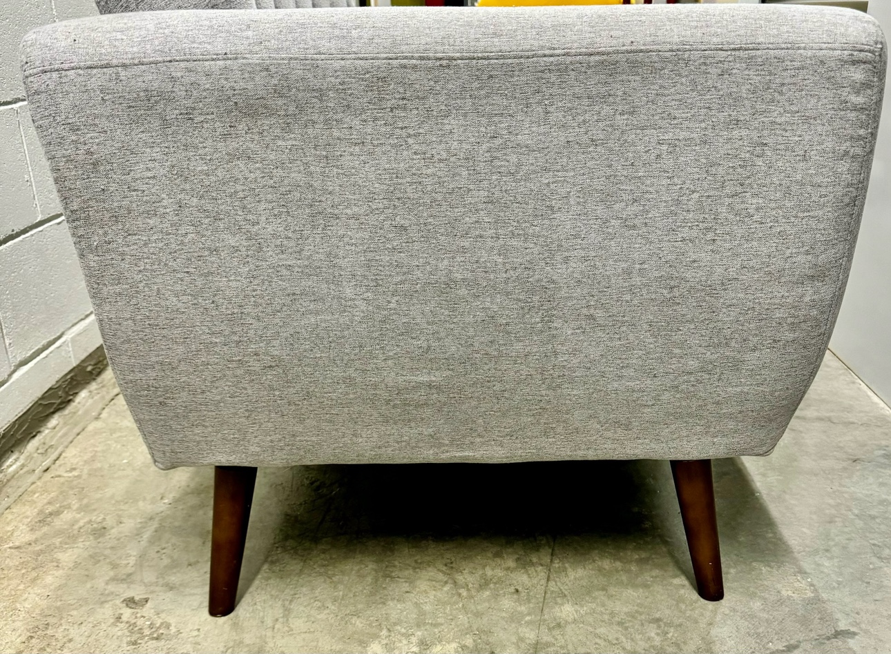Jonquin 58" Round Arms Loveseat - photo 2