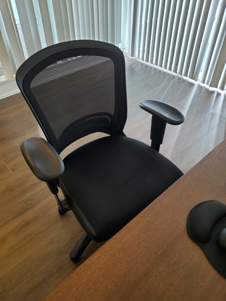 ikea office desk + staples office chair. like new - photo 4