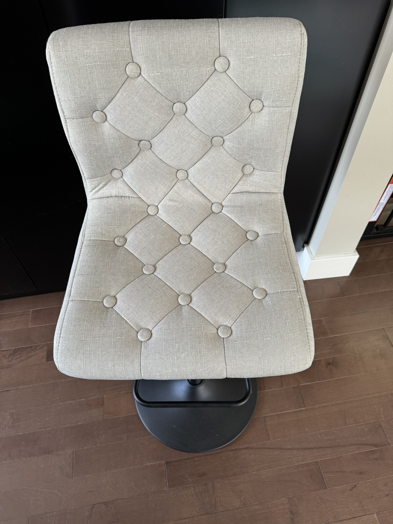 4 Kitchen Stool Chairs - grayish beige - great condition - photo 3