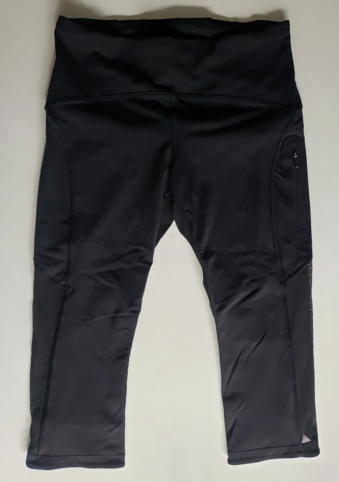 Lululemon crop pants size 6 thumbnail