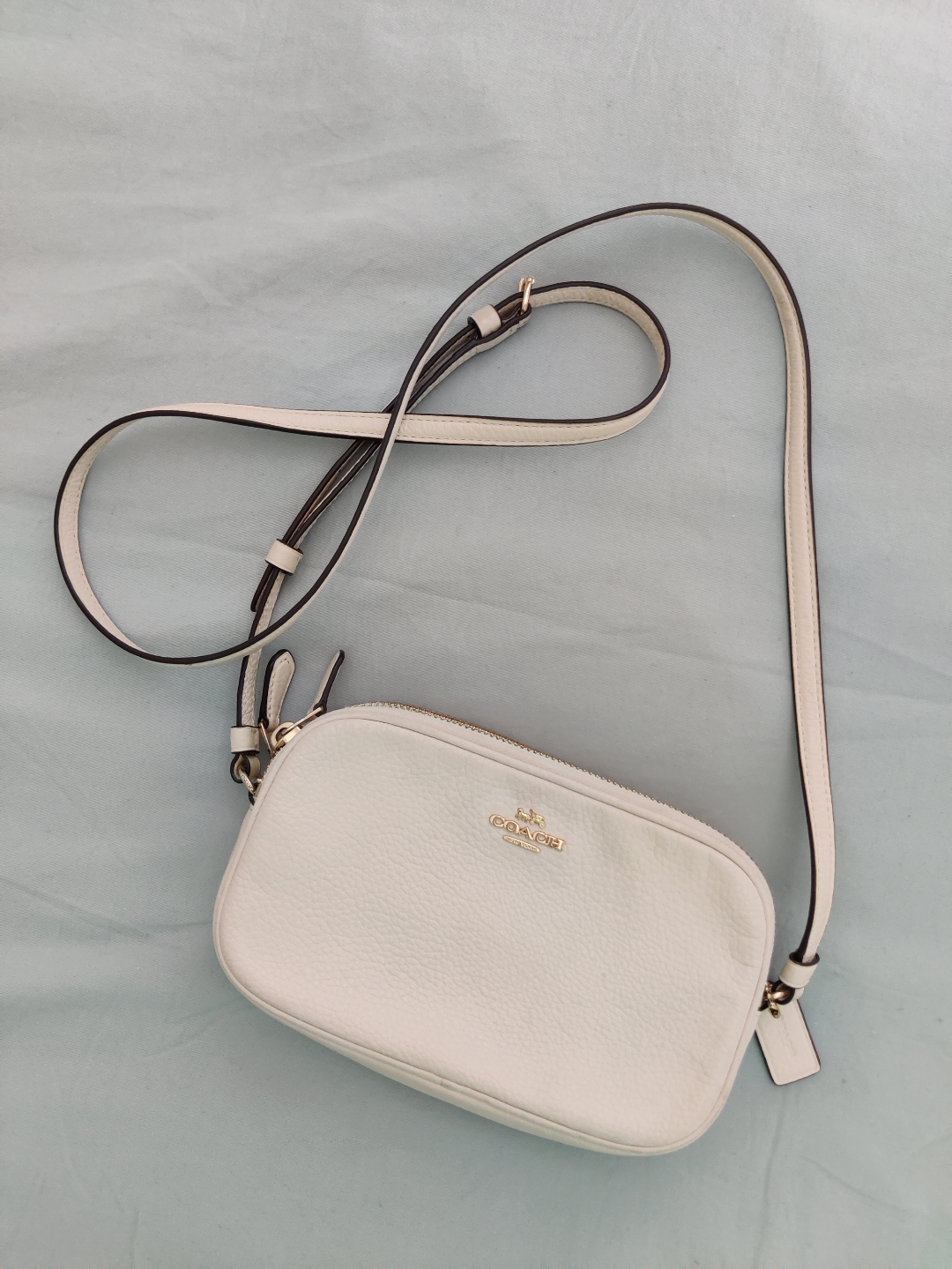 Coach camera bag thumbnail