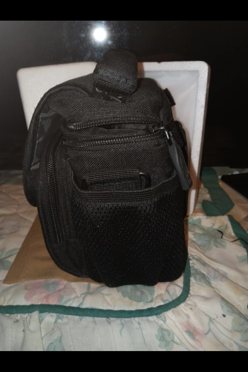 Roots Camcorder / Camera Travel Bag. - photo 4