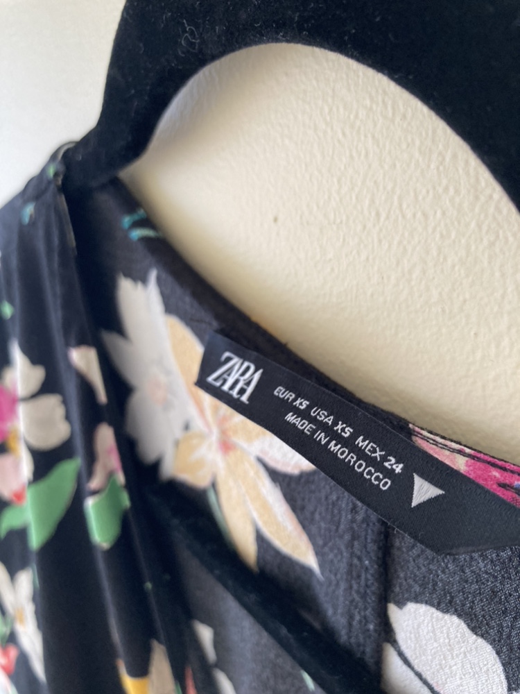 Zara Black Floral Long Dress - XS Size image indicator(3)