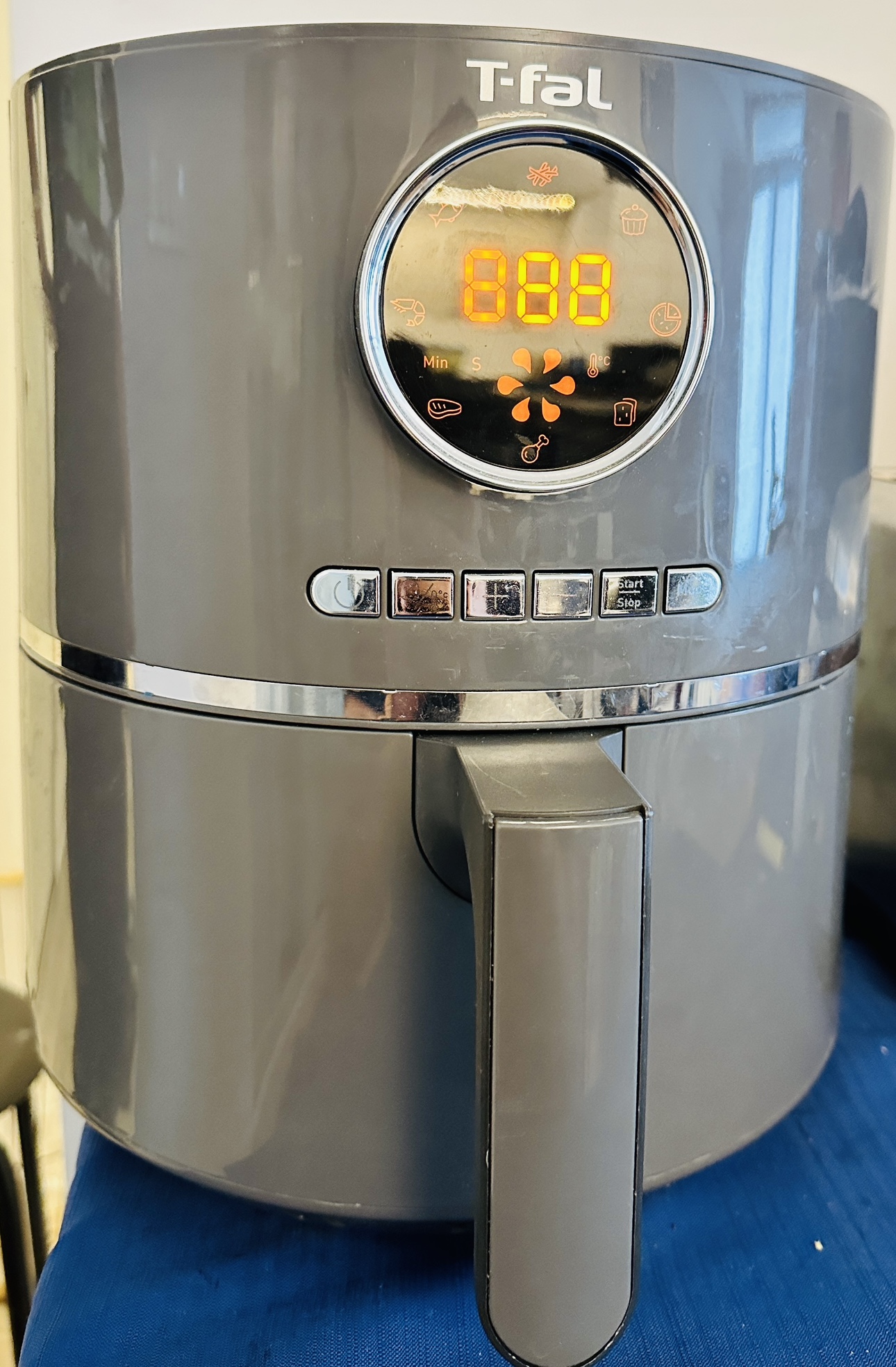 Hardly used Air fryer for sale