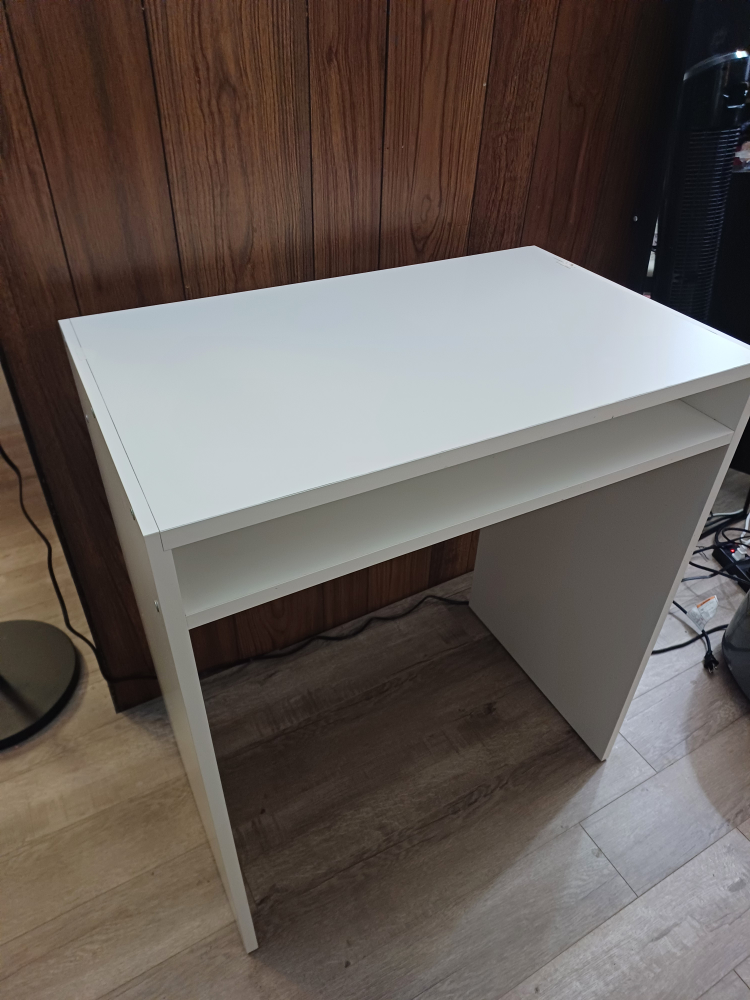 IKEA DESK - Last day - photo 2