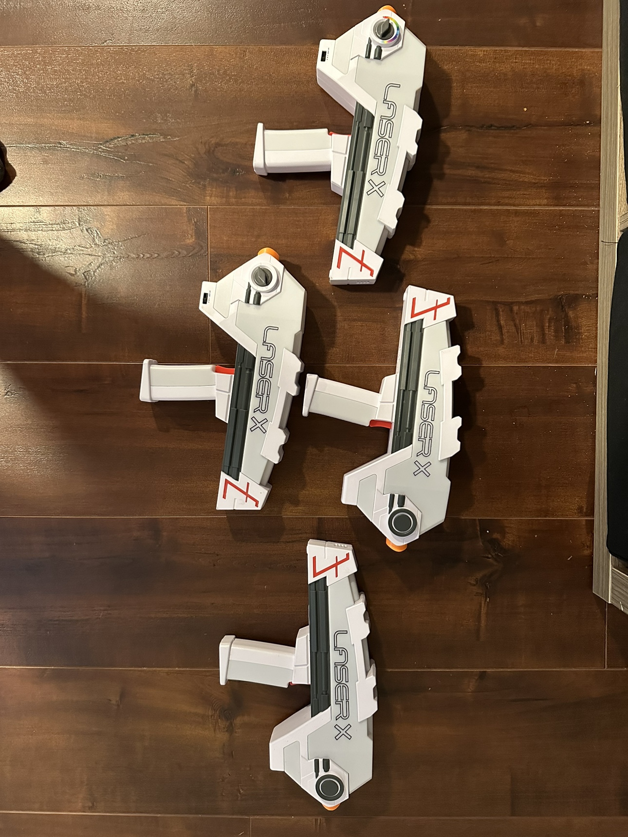 4 laser tag guns thumbnail