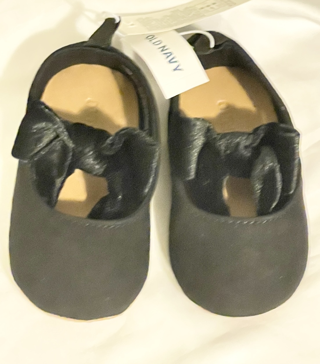 Sz 6-9 M Old Navy girls infant shoes with bow black - photo 3