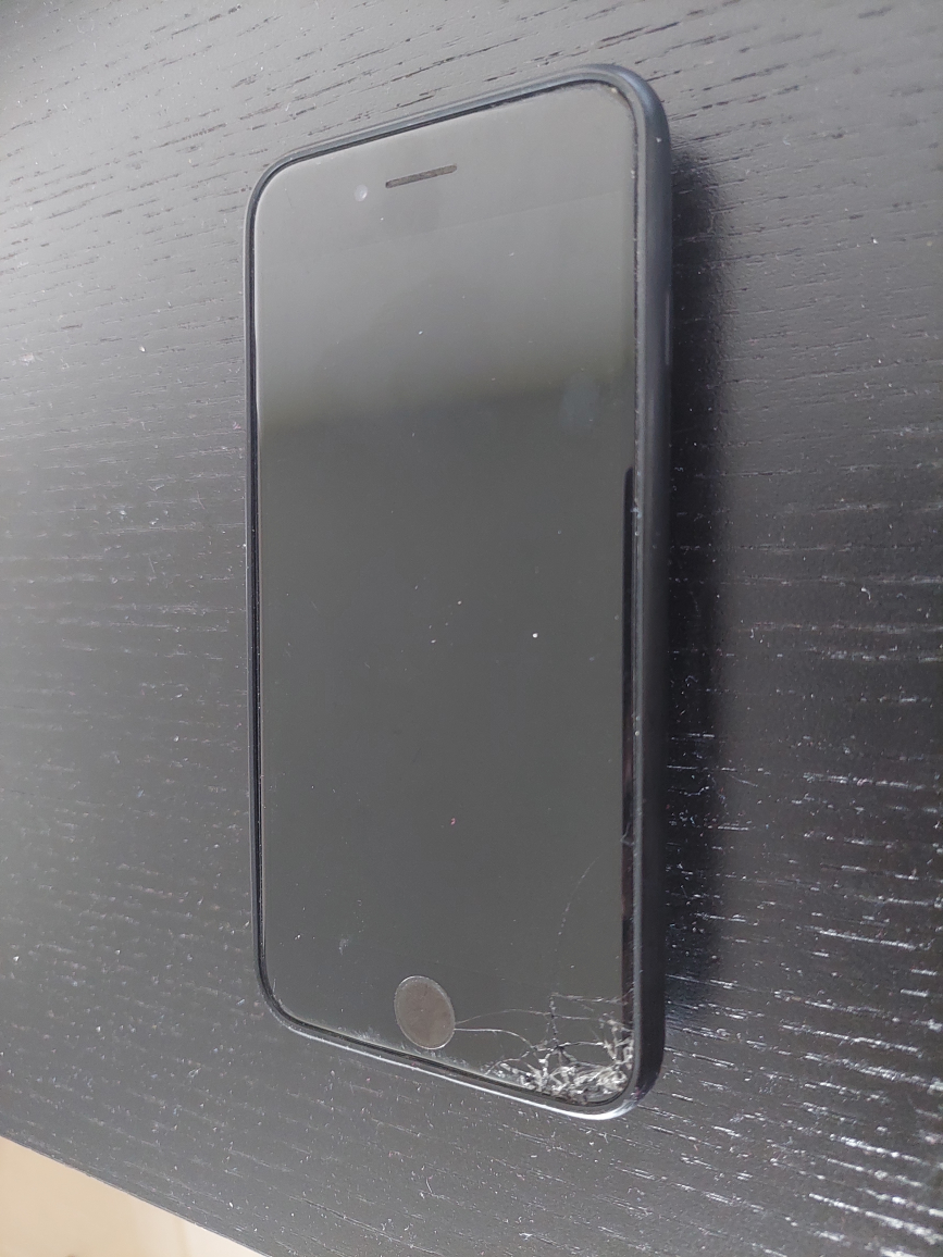 iPhone 8 - 64 GB thumbnail