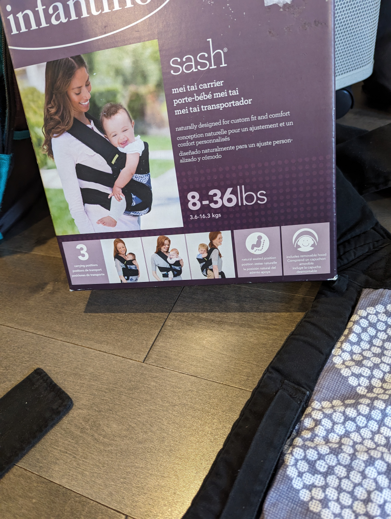 baby carrier (Infantino Sash Mei Tai) image indicator(2)