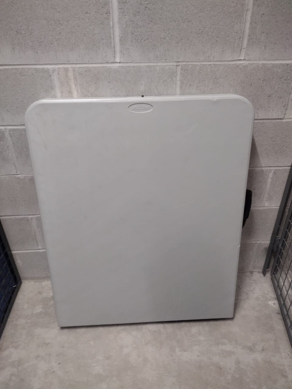 Office star 6 foot folding table