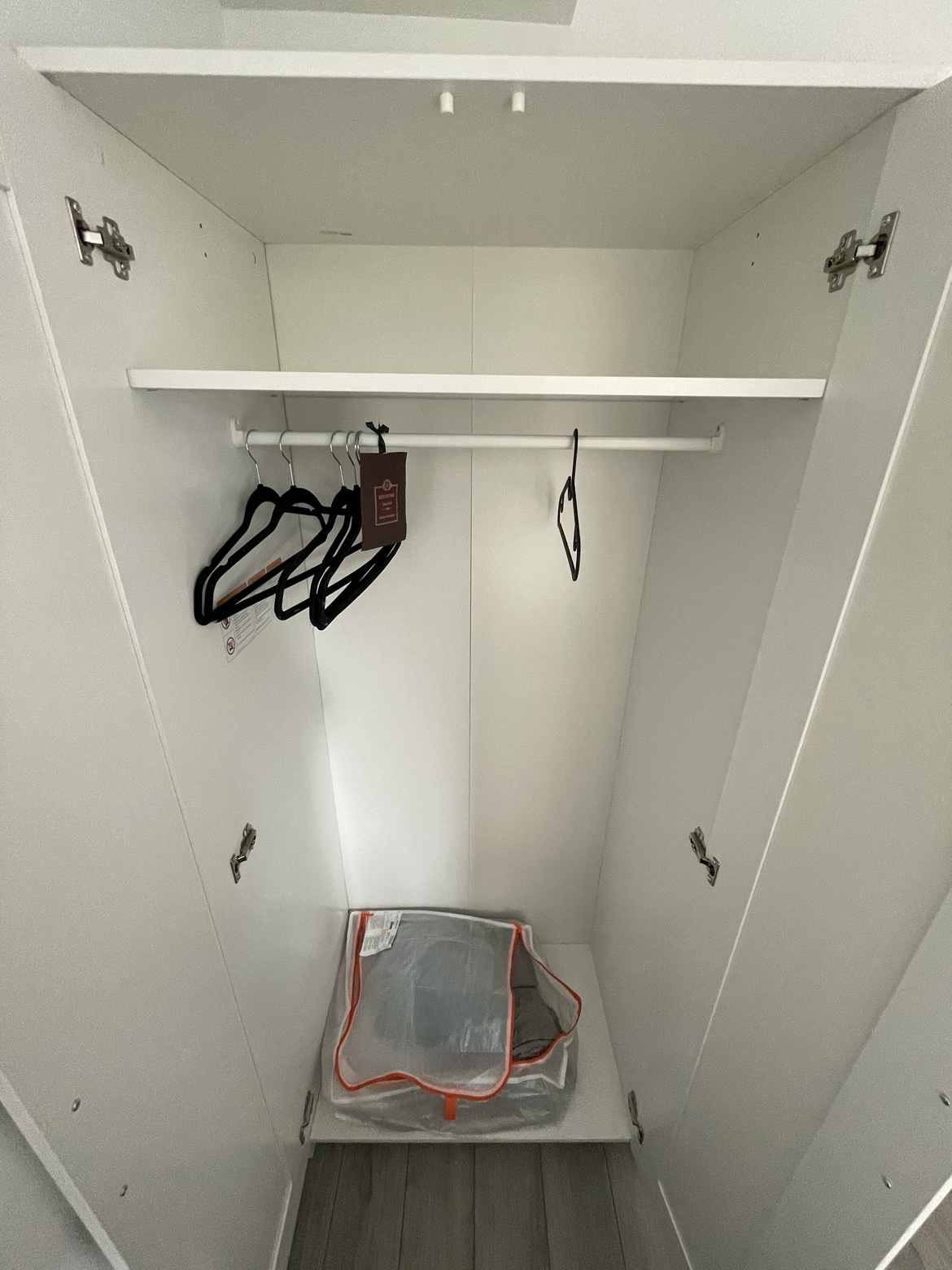 White Cabinet - photo 2