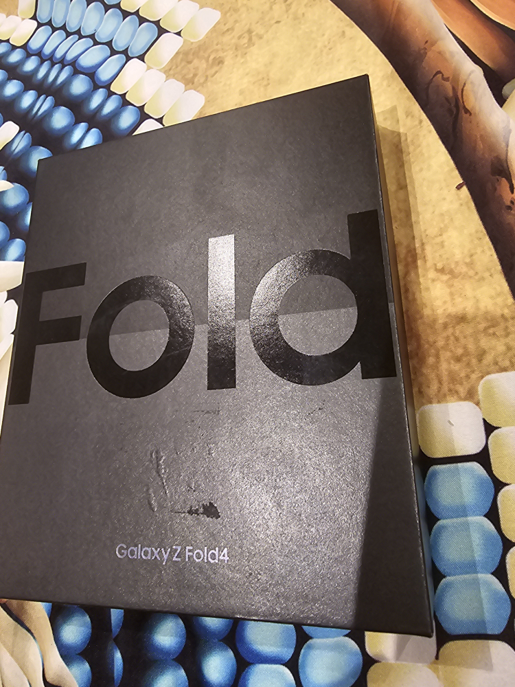 galaxy z fold4 thumbnail