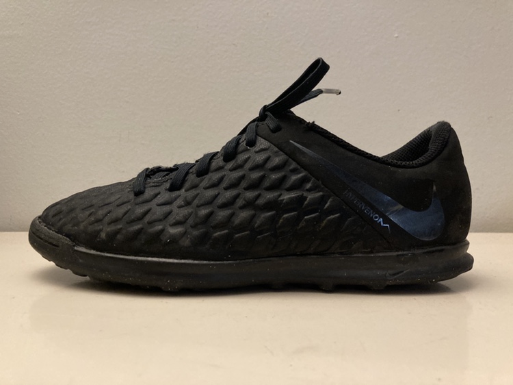 Nike soccer Hypervenom Turf (size 4.5Y) - photo 2