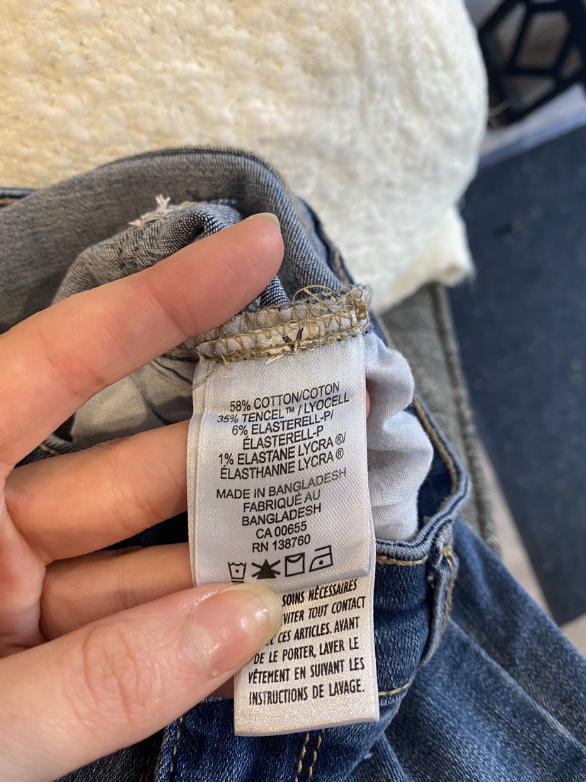 Reitman’s High Waisted Skinny Jeans image indicator(6)