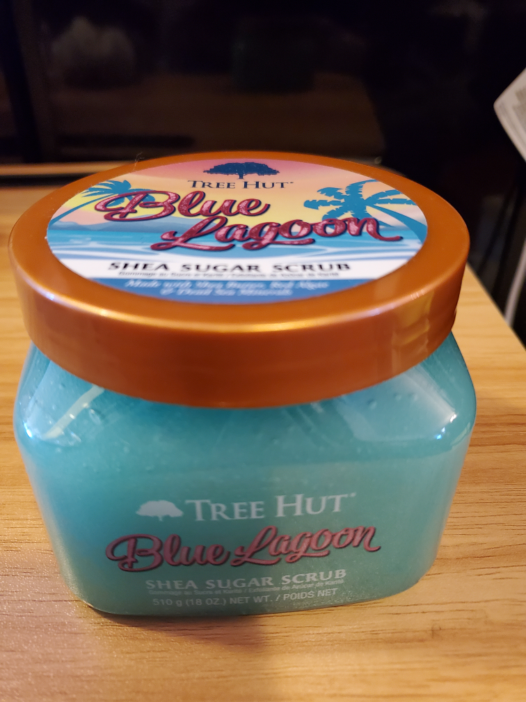 📣🌼🌸 Spring clearance! Tree Hut shae sugar scrub thumbnail