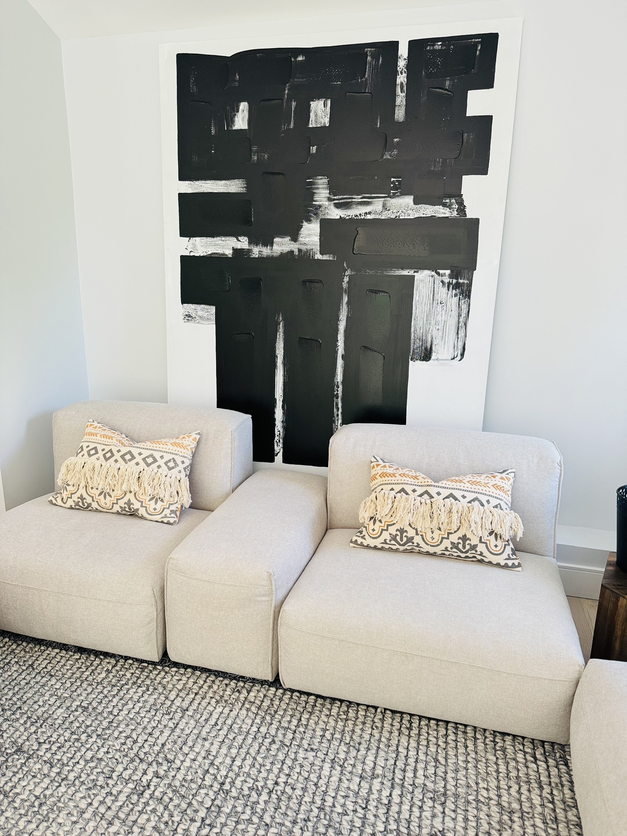 Two large pillows thumbnail