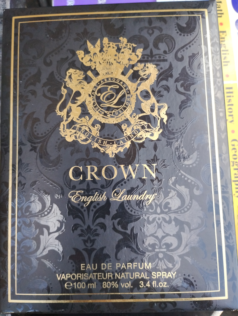 CROWN  Eau De Parfume