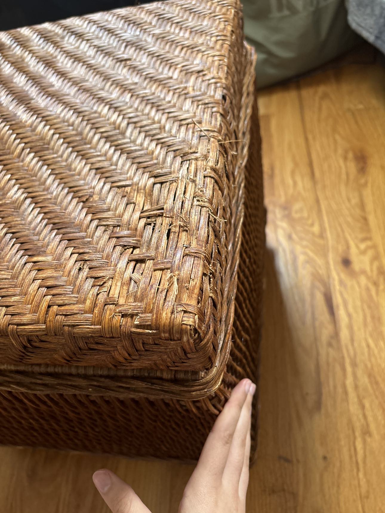 Wicker ottoman - photo 2