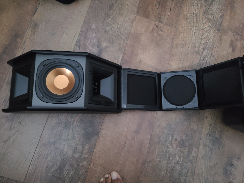 Klipsch Speaker Set - photo 2