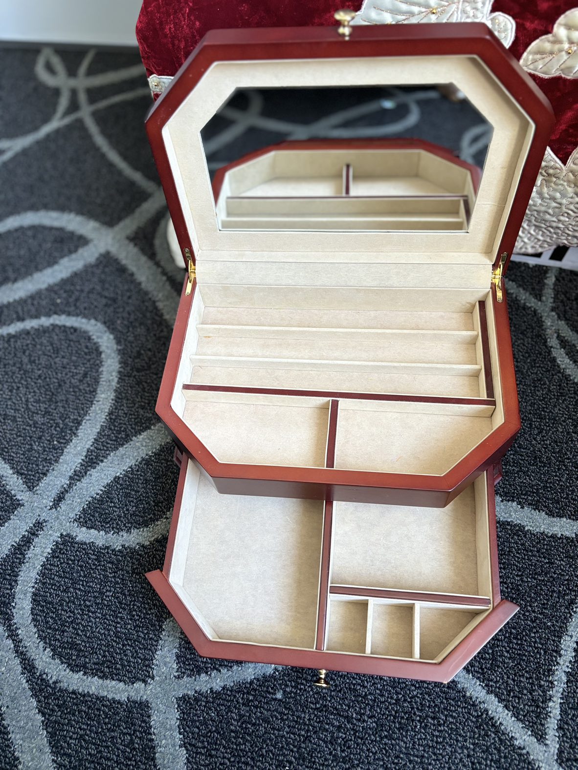 Jewelry organizer storage - photo 2