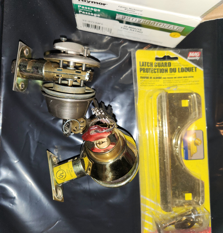 door locks, - thumbnail
