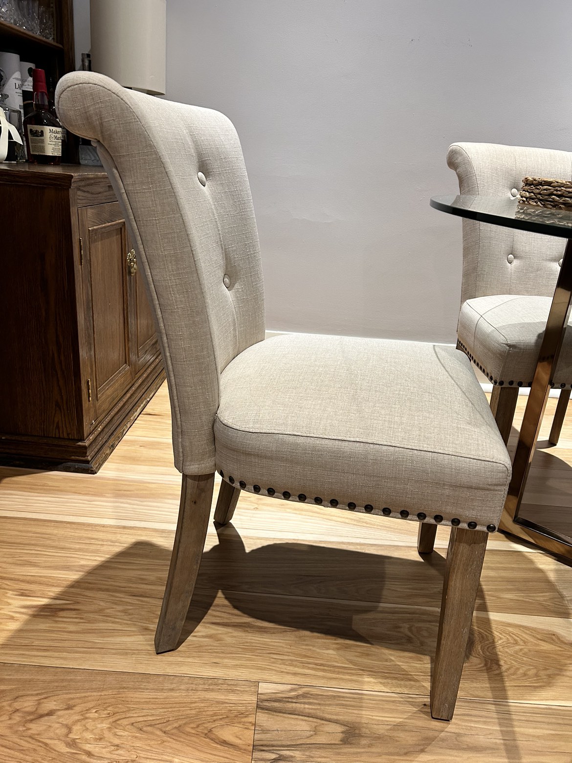 Round Dining Table - photo 4