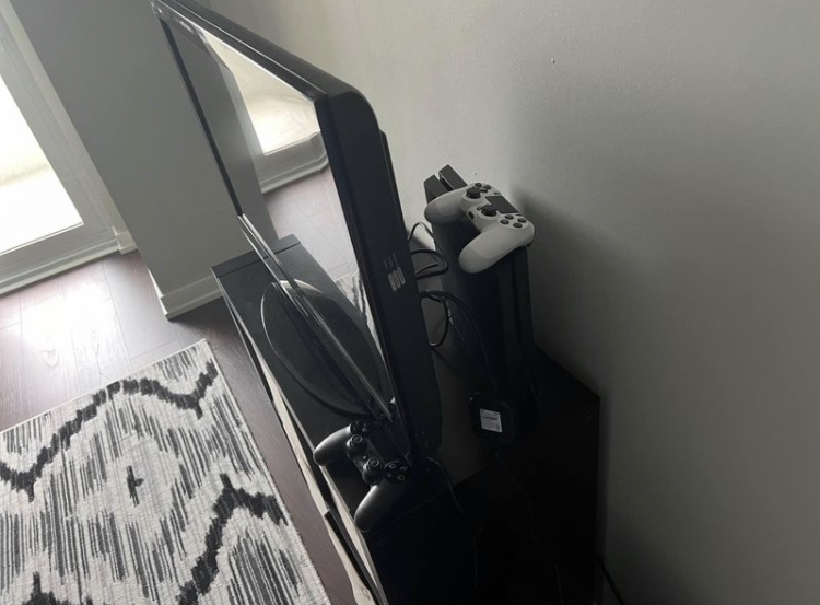 Ps4 Original 500GB + 32” TV
