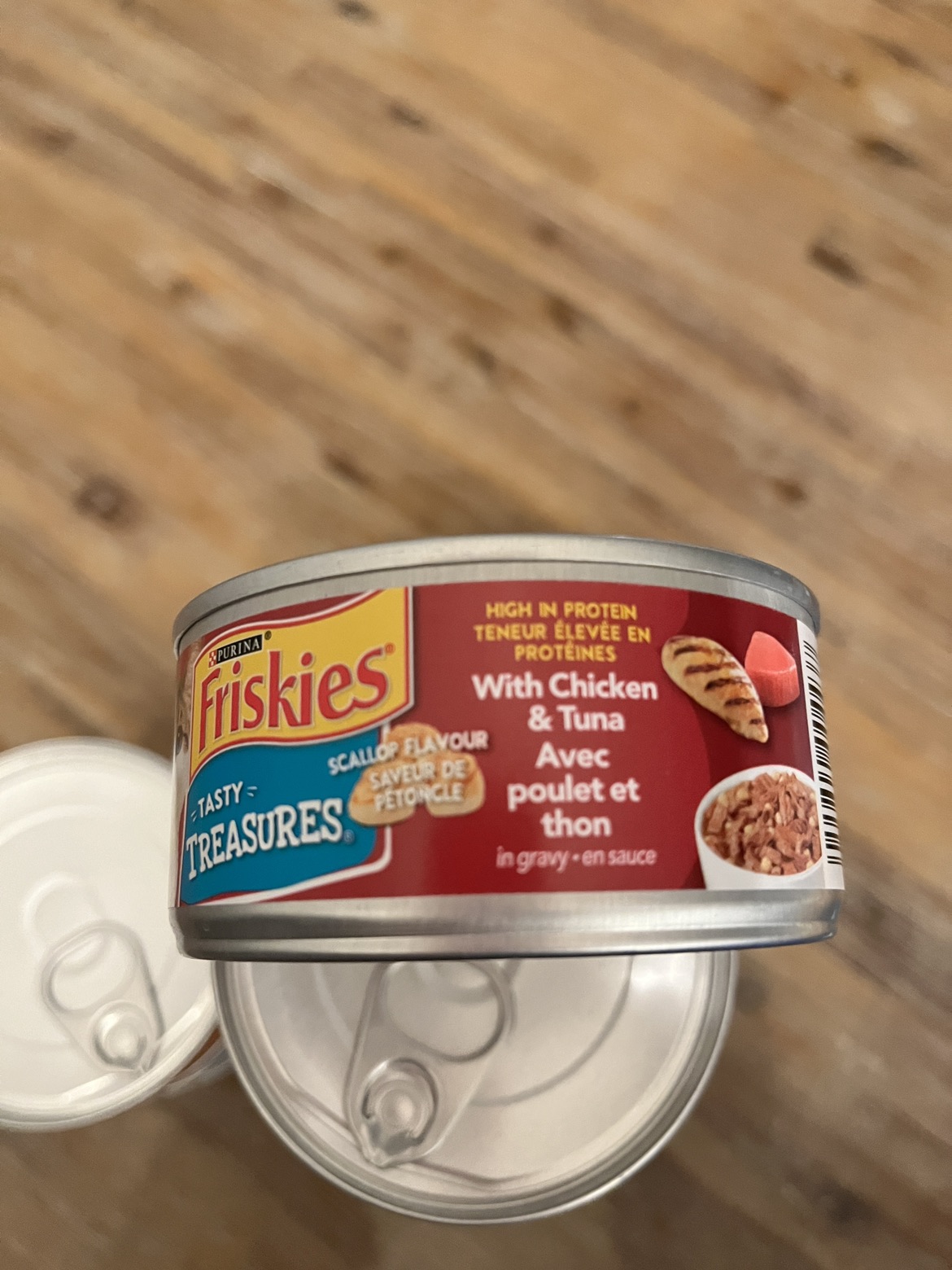 Purina Friskies cat wet food