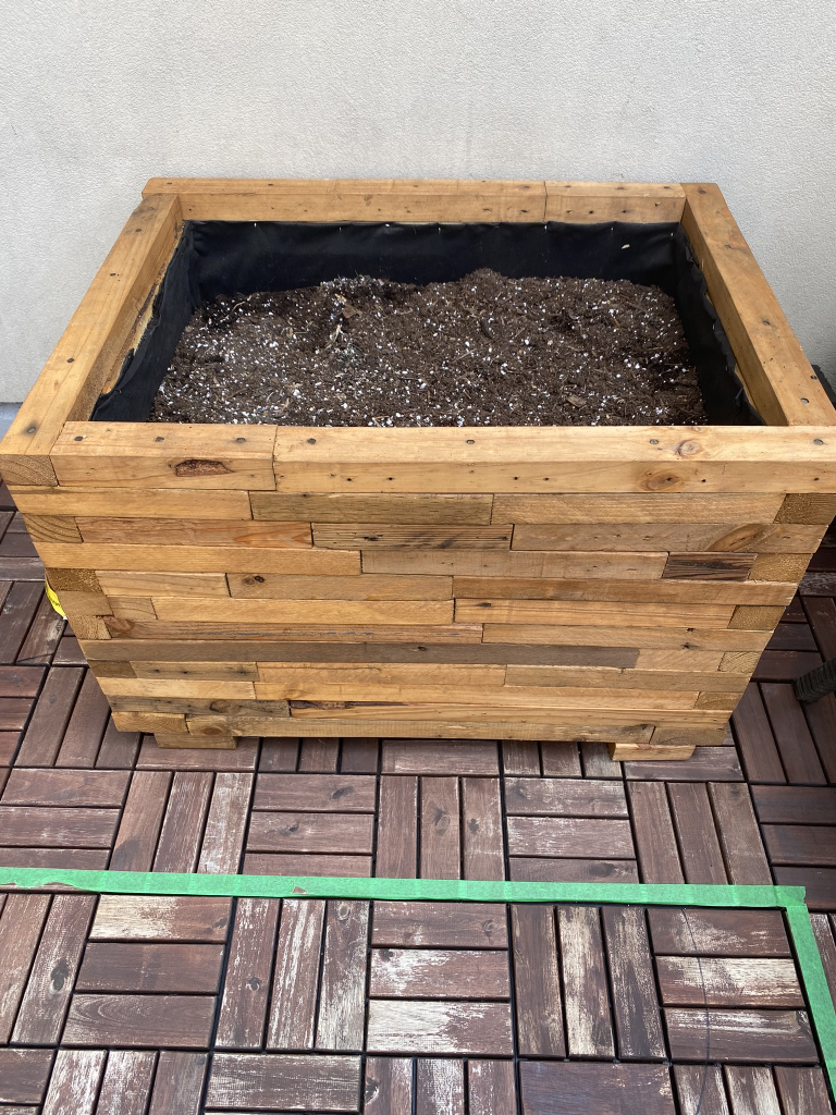 PENDING-Raised Planter Box thumbnail