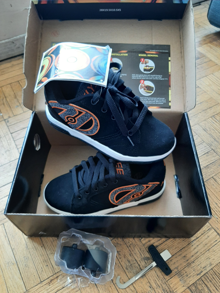 heelys roller shoes - photo 4