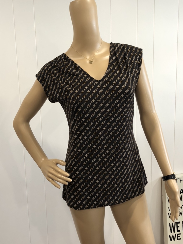 New. Banana republic top image indicator(10)