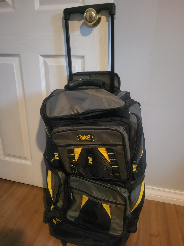 30" everlast travel bag green and yellow thumbnail