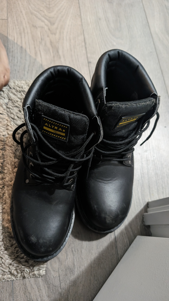 Astral steel toe Safety Shoes image indicator(3)