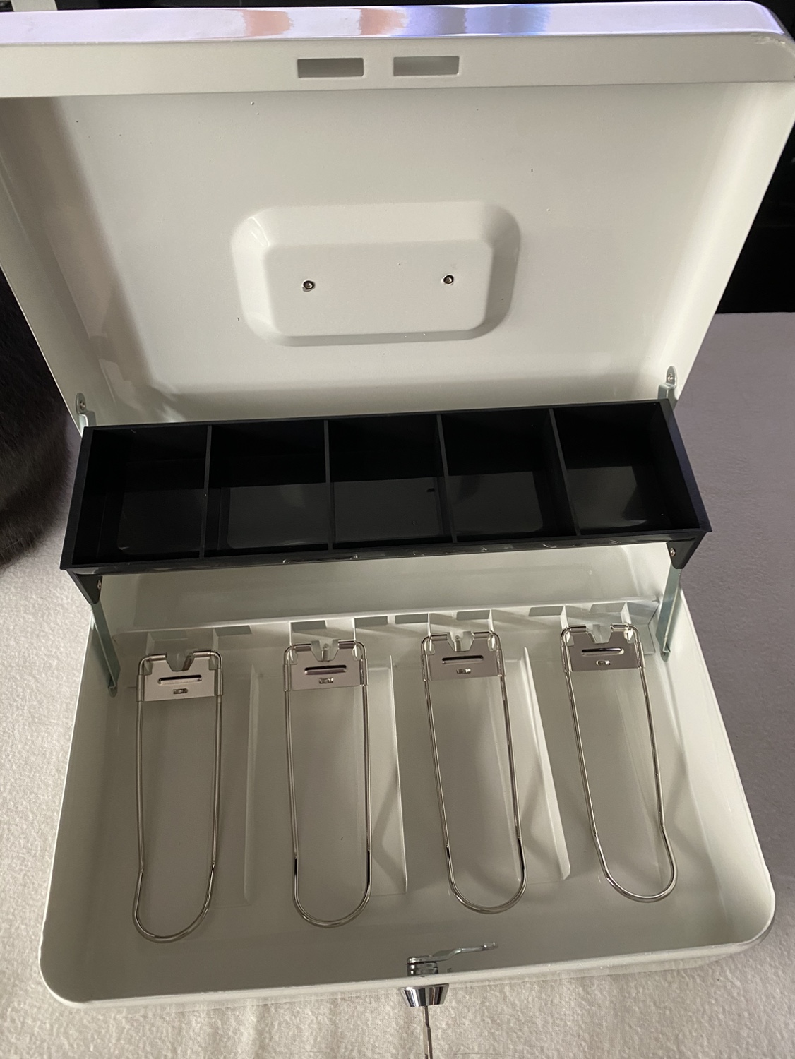 Portable cash drawer image indicator(2)