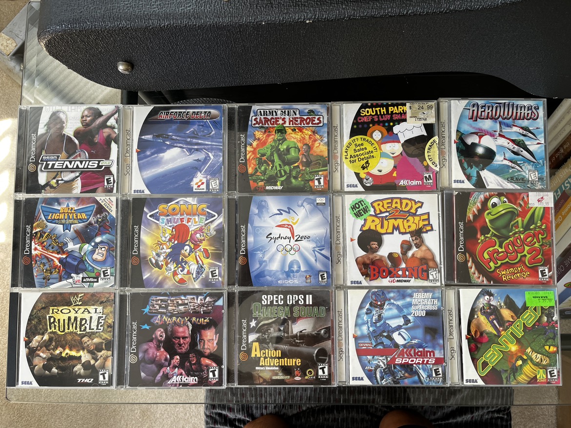 Sega Dreamcast + 15 games & 2 controllers image indicator(2)