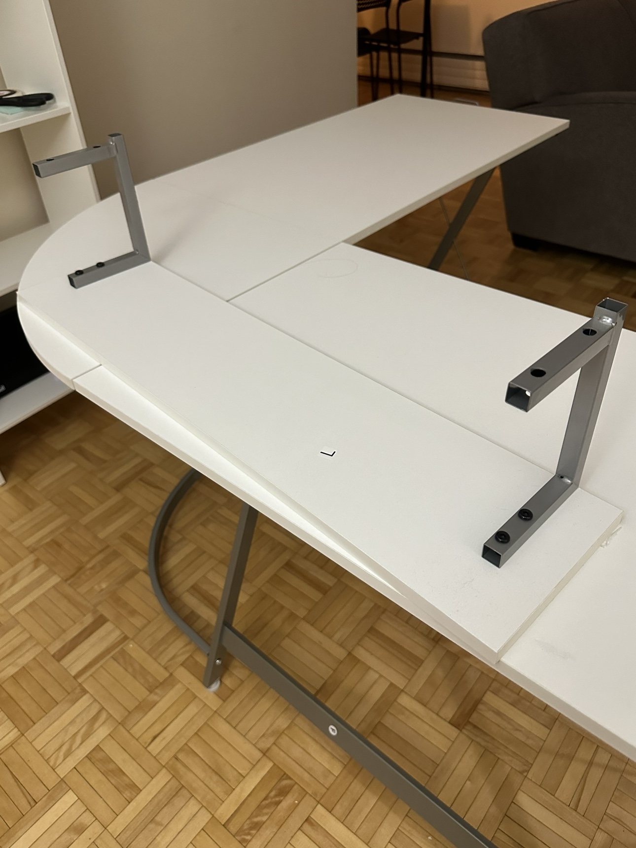 L-shaped desk - photo 2