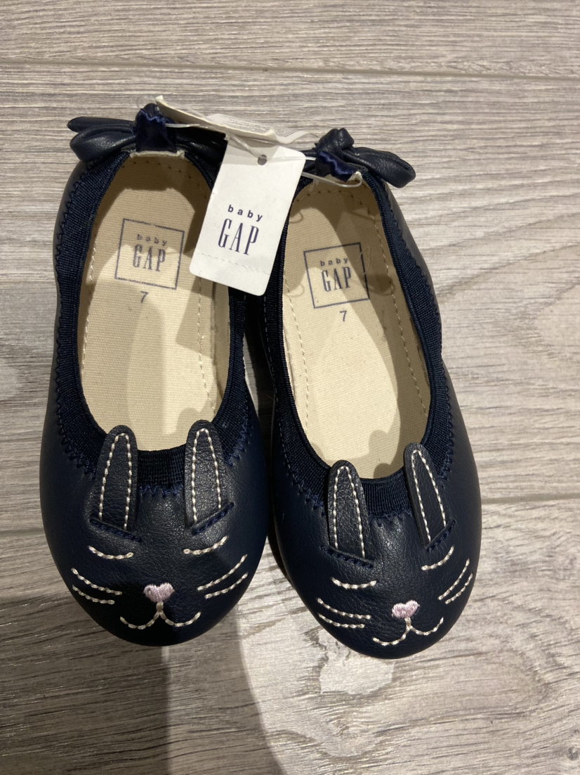 New Baby GAP shoes girl size 7 m thumbnail