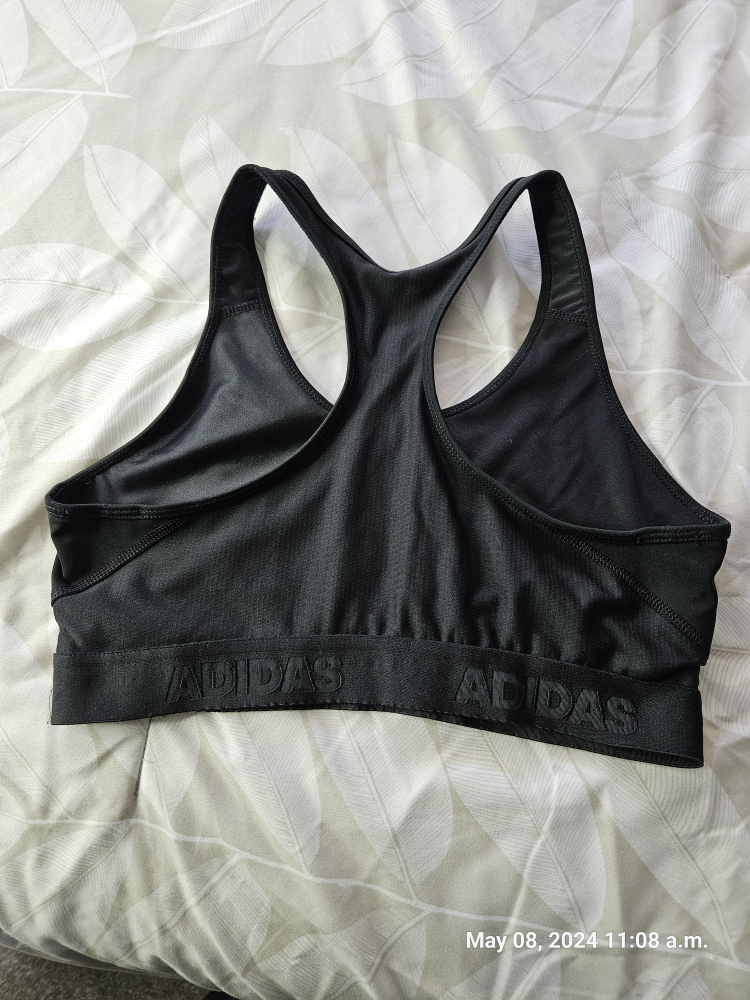 Ladies sports bra image indicator(2)