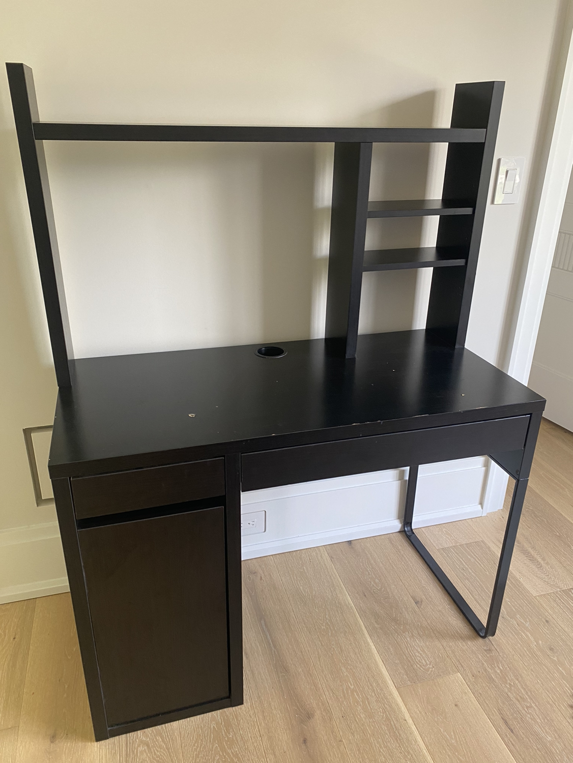 IKEA Desk thumbnail