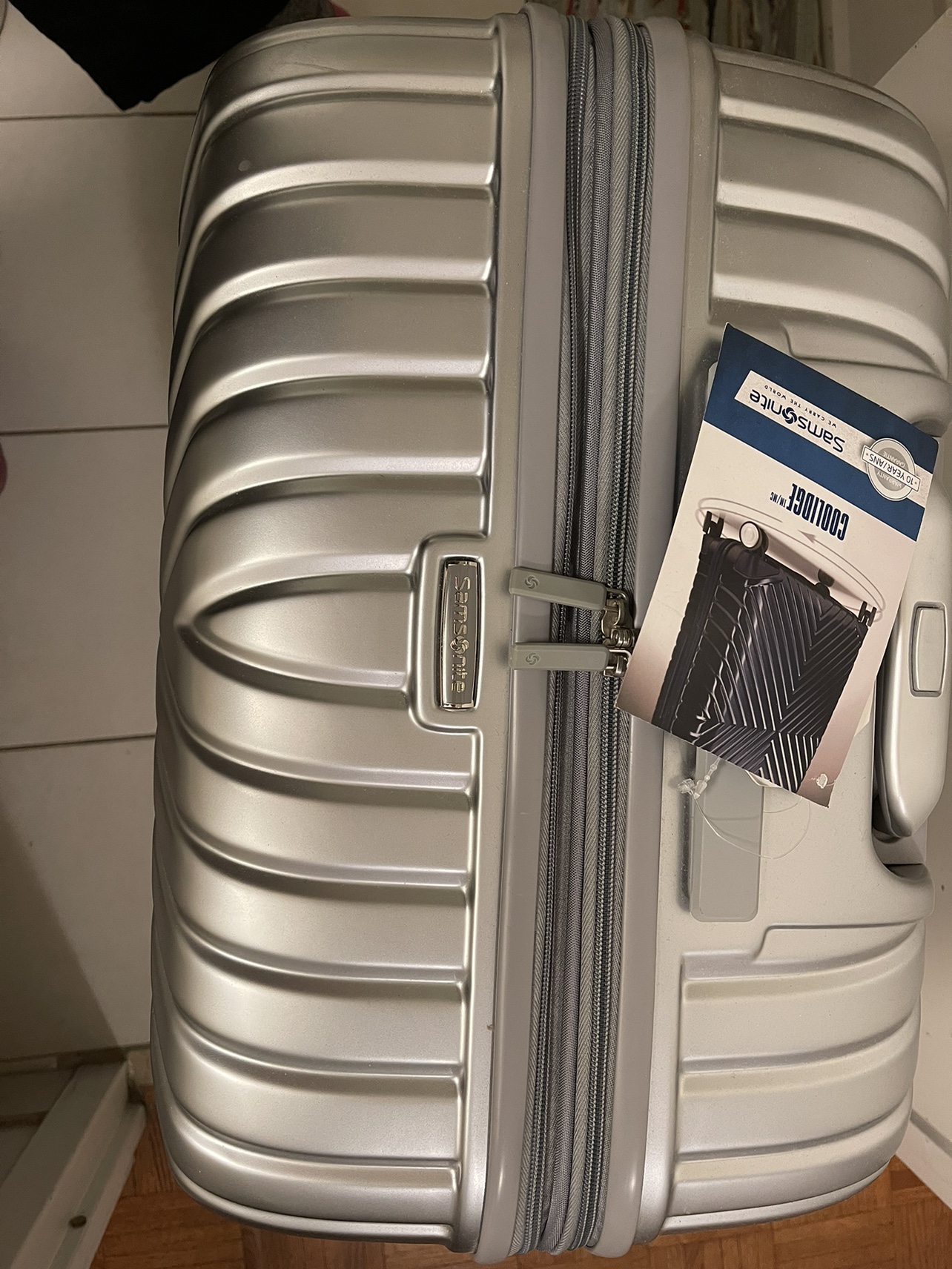 Band new long Samsonite luggage