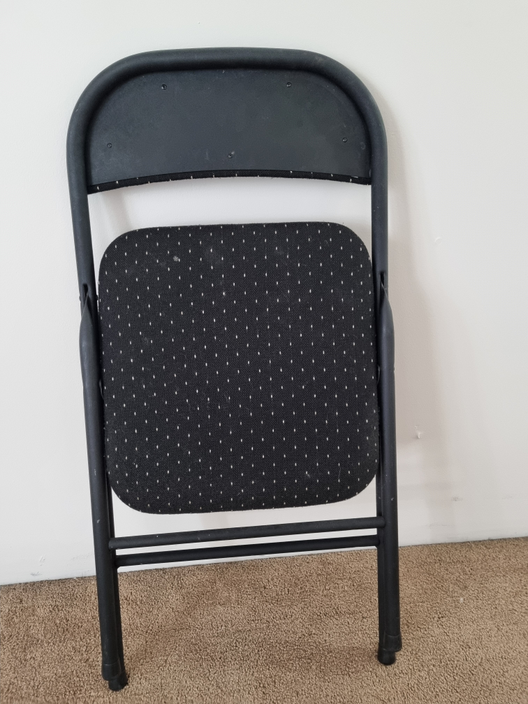 foldable chair - photo 3