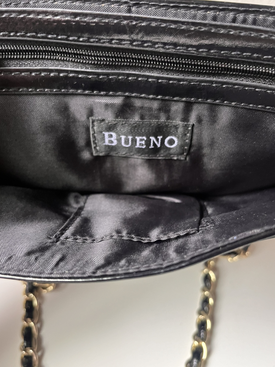 Vintage patent leather purse image indicator(3)