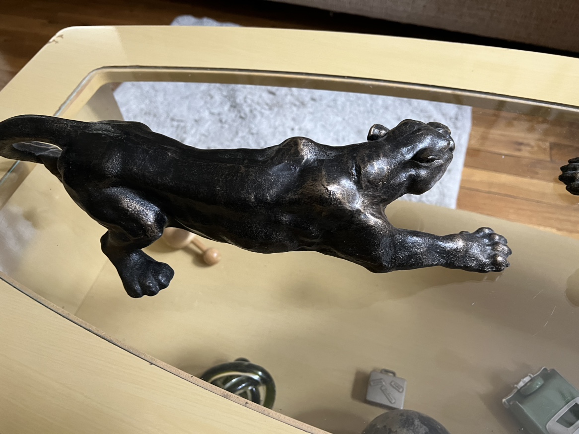 Black cast iron panter hunting statue 13 lbs image indicator(6)