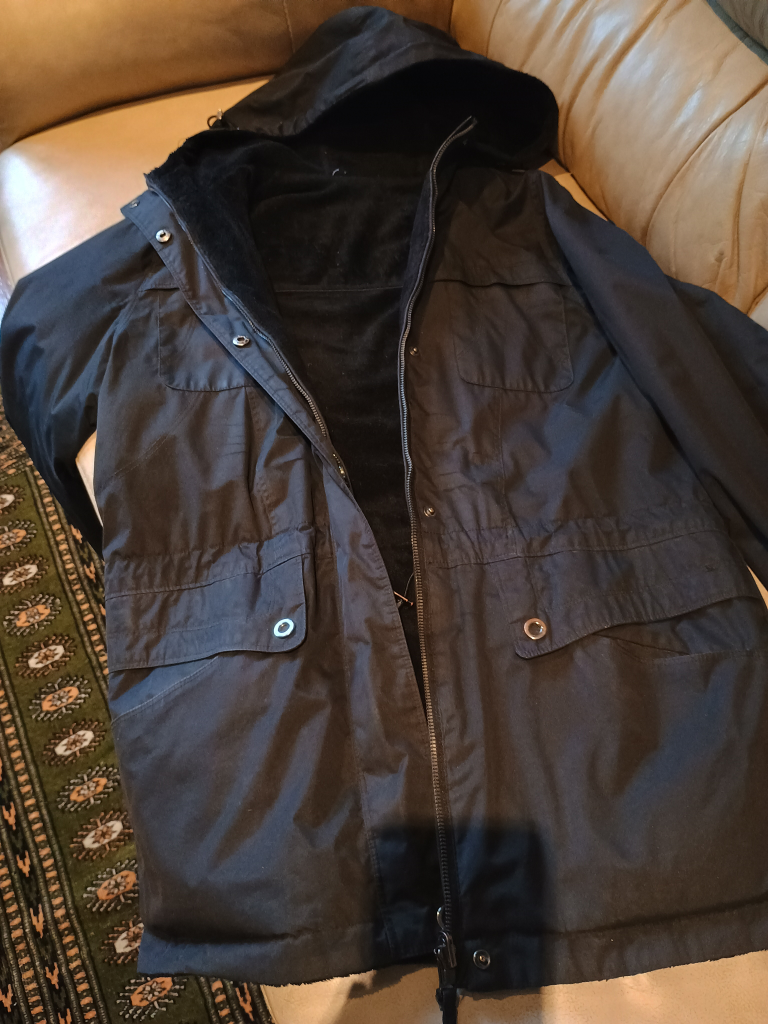 ladies black windjacket