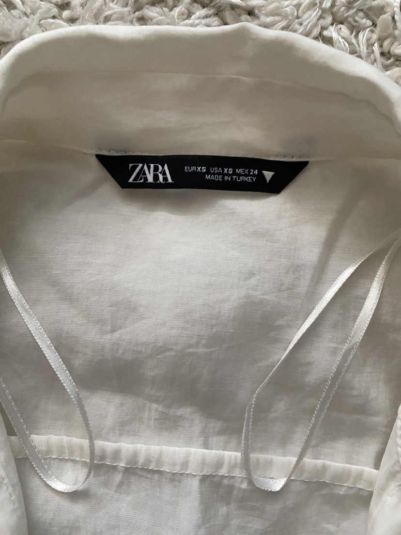 Zara white dress image indicator(2)