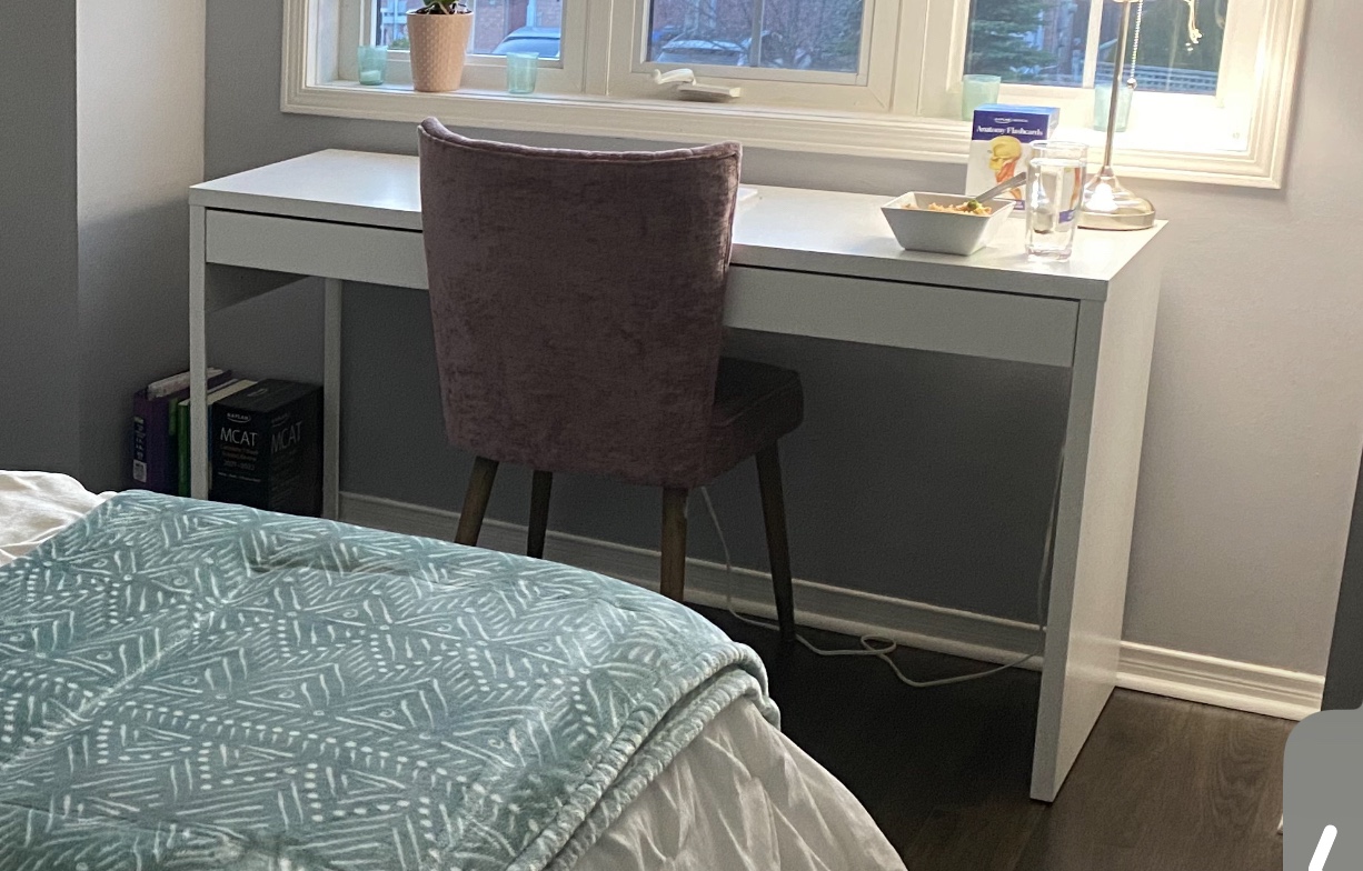 Study table thumbnail