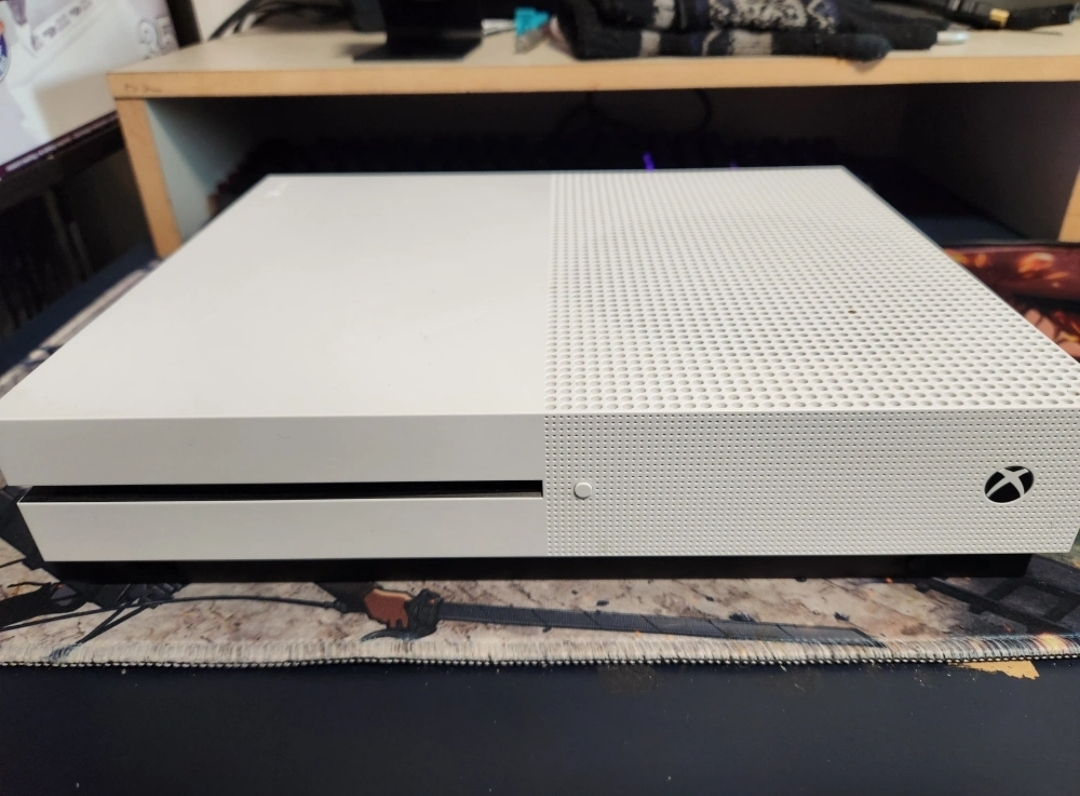XBOX ONE S