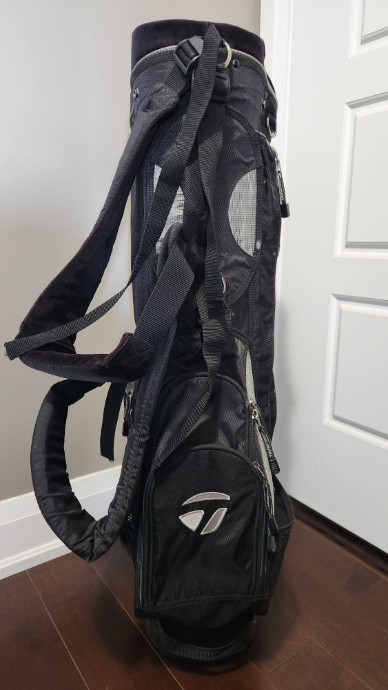 TaylorMade stand bag with rain hood - photo 3